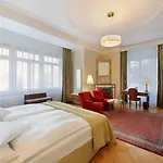 Waldhaus Hotel