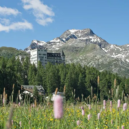 Waldhaus מלון 5*