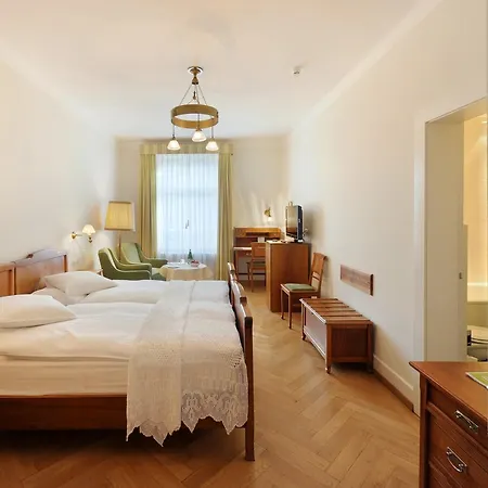 Waldhaus Hotel 5*